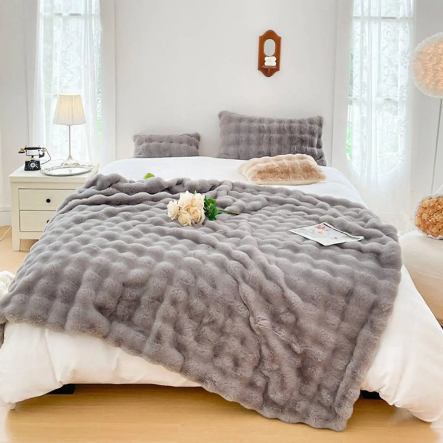 Luxury Faux Fur Bubble Blanket