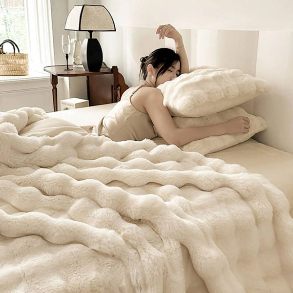 Luxury Faux Fur Bubble Blanket